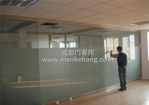  成都玻璃門維修費用多少,成都玻璃門維修價格多少